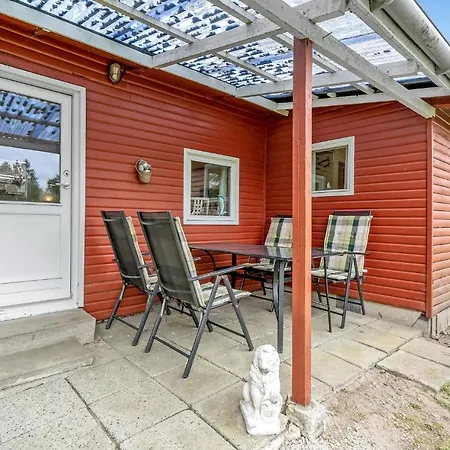 Cozy Home In Faxe Ladeplads With Wifi Ferienhaus
