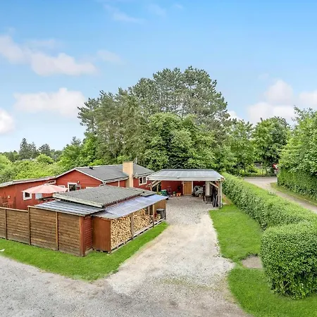 Cozy Home In Faxe Ladeplads With Wifi