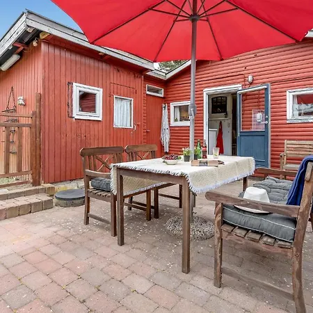 Stunning In Faxe Ladeplads With Wifi Holiday home Fakse Ladeplads