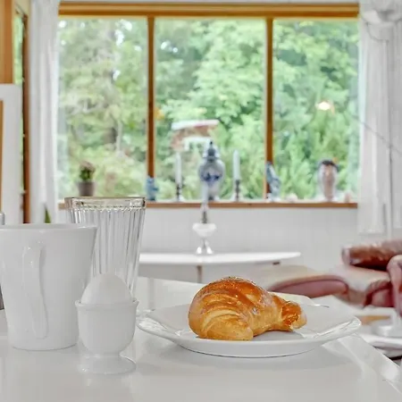 Cozy Home In Faxe Ladeplads With Wifi * Fakse Ladeplads